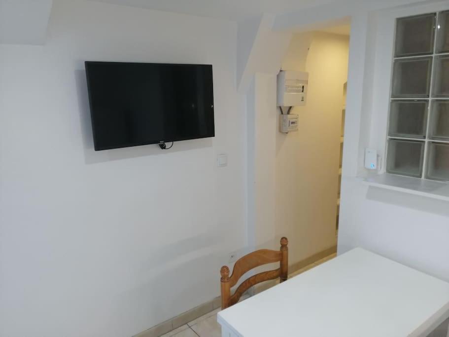 Appartement Aurore En Rez De Jardin Avec Parking Gratuit Vence Exterior photo
