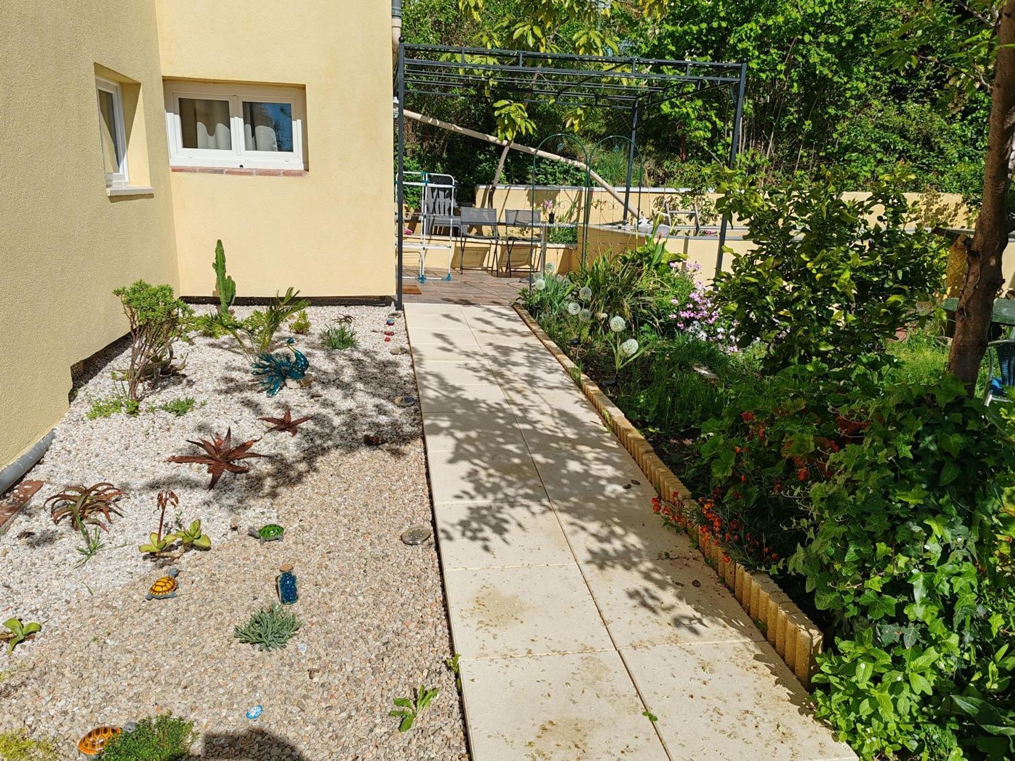 Appartement Aurore En Rez De Jardin Avec Parking Gratuit Vence Exterior photo